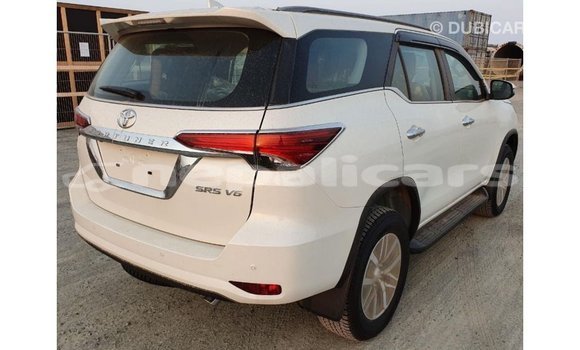 Buy Import Toyota Fortuner White Car in Import - Dubai in Bagmati Buy Import Toyota Fortuner White Car in Import - Dubai in Bagmati