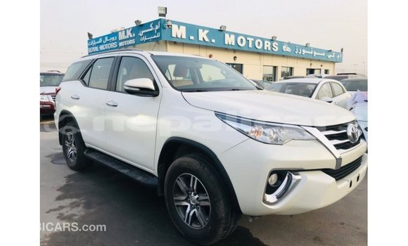 Buy Import Toyota Fortuner White Car in Import - Dubai in Bagmati Buy Import Toyota Fortuner White Car in Import - Dubai in Bagmati