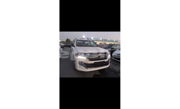 Buy Import Toyota Land Cruiser White Car in Import - Dubai in Bagmati Buy Import Toyota Land Cruiser White Car in Import - Dubai in Bagmati