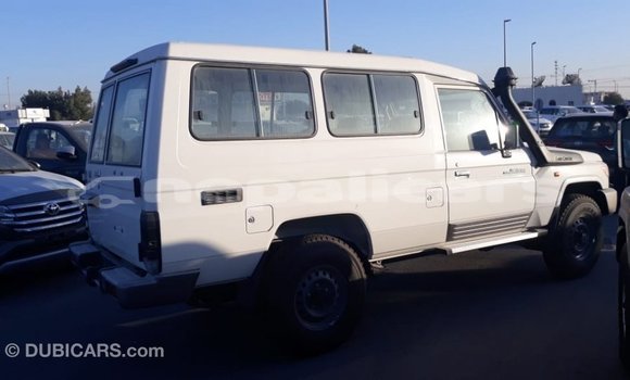 Buy Import Toyota Land Cruiser White Car in Import - Dubai in Bagmati Buy Import Toyota Land Cruiser White Car in Import - Dubai in Bagmati