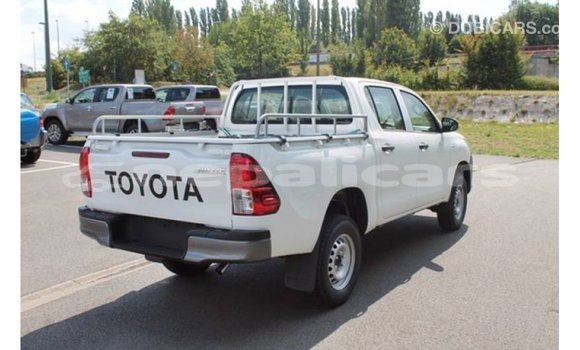 Buy Import Toyota Hilux White Car in Import - Dubai in Bagmati Buy Import Toyota Hilux White Car in Import - Dubai in Bagmati