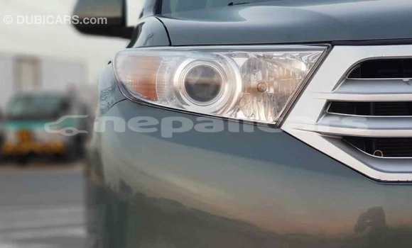 Buy Import Toyota Highlander Green Car in Import - Dubai in Bagmati Buy Import Toyota Highlander Green Car in Import - Dubai in Bagmati