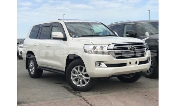 Buy Import Toyota Land Cruiser White Car in Import - Dubai in Bagmati Buy Import Toyota Land Cruiser White Car in Import - Dubai in Bagmati
