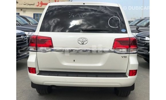 Buy Import Toyota Land Cruiser White Car in Import - Dubai in Bagmati Buy Import Toyota Land Cruiser White Car in Import - Dubai in Bagmati