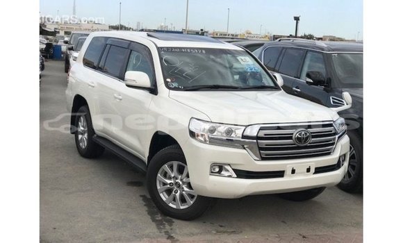 Buy Import Toyota Land Cruiser White Car in Import - Dubai in Bagmati Buy Import Toyota Land Cruiser White Car in Import - Dubai in Bagmati