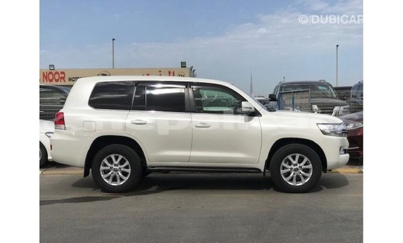 Buy Import Toyota Land Cruiser White Car in Import - Dubai in Bagmati Buy Import Toyota Land Cruiser White Car in Import - Dubai in Bagmati