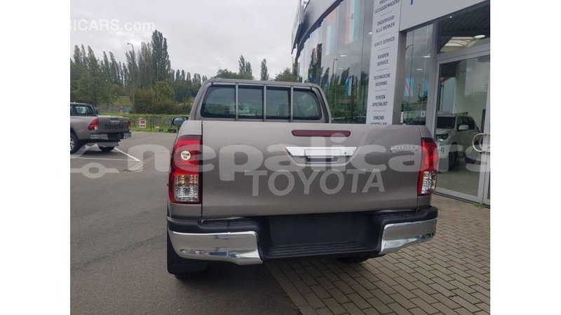 Big with watermark toyota hilux bagmati import dubai 3010