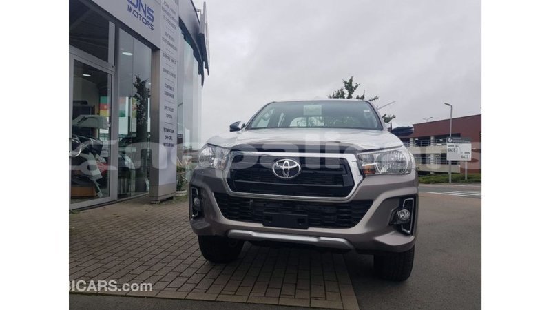 Big with watermark toyota hilux bagmati import dubai 3010