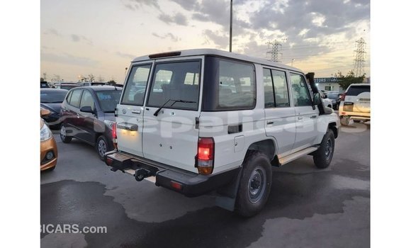 Buy Import Toyota Land Cruiser White Car in Import - Dubai in Bagmati Buy Import Toyota Land Cruiser White Car in Import - Dubai in Bagmati