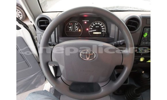 Buy Import Toyota Land Cruiser White Car in Import - Dubai in Bagmati Buy Import Toyota Land Cruiser White Car in Import - Dubai in Bagmati