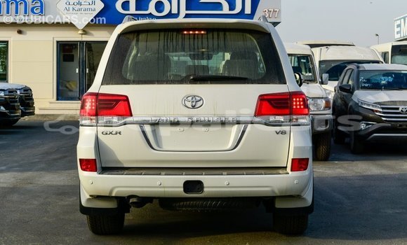 Buy Import Toyota Land Cruiser White Car in Import - Dubai in Bagmati Buy Import Toyota Land Cruiser White Car in Import - Dubai in Bagmati