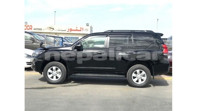 Big with watermark toyota prado bagmati import dubai 3022