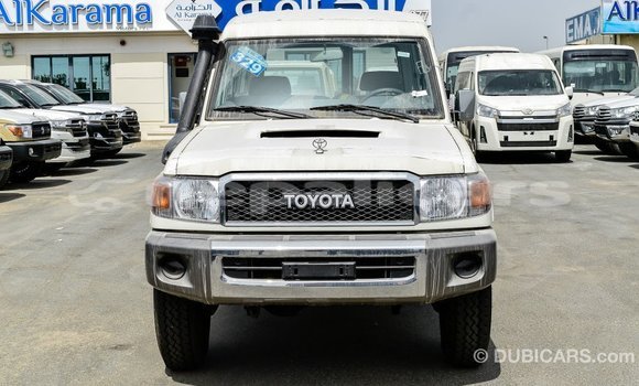 Buy Import Toyota Land Cruiser White Car in Import - Dubai in Bagmati Buy Import Toyota Land Cruiser White Car in Import - Dubai in Bagmati