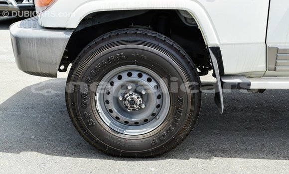 Buy Import Toyota Land Cruiser White Car in Import - Dubai in Bagmati Buy Import Toyota Land Cruiser White Car in Import - Dubai in Bagmati