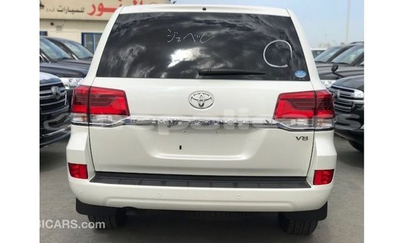 Buy Import Toyota Land Cruiser White Car in Import - Dubai in Bagmati Buy Import Toyota Land Cruiser White Car in Import - Dubai in Bagmati