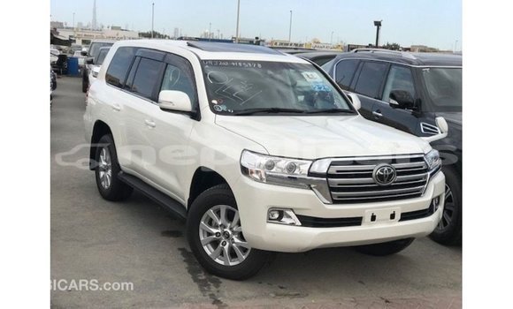 Buy Import Toyota Land Cruiser White Car in Import - Dubai in Bagmati Buy Import Toyota Land Cruiser White Car in Import - Dubai in Bagmati