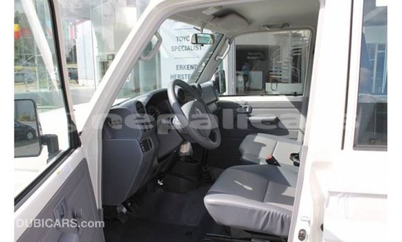 Buy Import Toyota Land Cruiser White Car in Import - Dubai in Bagmati Buy Import Toyota Land Cruiser White Car in Import - Dubai in Bagmati
