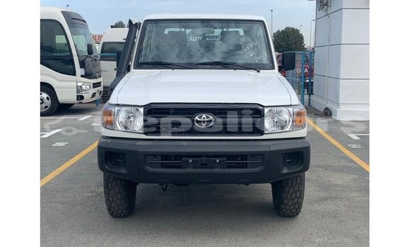 Buy Import Toyota Land Cruiser White Car in Import - Dubai in Bagmati Buy Import Toyota Land Cruiser White Car in Import - Dubai in Bagmati