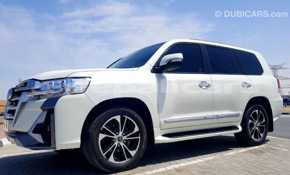 Buy Import Toyota Land Cruiser White Car in Import - Dubai in Bagmati Buy Import Toyota Land Cruiser White Car in Import - Dubai in Bagmati