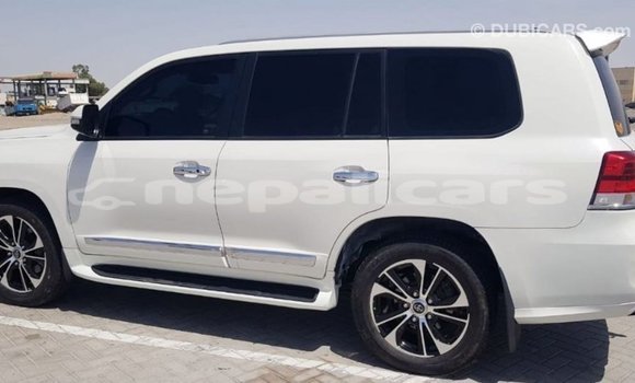 Buy Import Toyota Land Cruiser White Car in Import - Dubai in Bagmati Buy Import Toyota Land Cruiser White Car in Import - Dubai in Bagmati