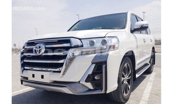 Buy Import Toyota Land Cruiser White Car in Import - Dubai in Bagmati Buy Import Toyota Land Cruiser White Car in Import - Dubai in Bagmati