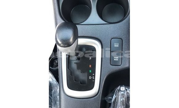 Buy Import Toyota Hilux Other Car in Import - Dubai in Bagmati Buy Import Toyota Hilux Other Car in Import - Dubai in Bagmati