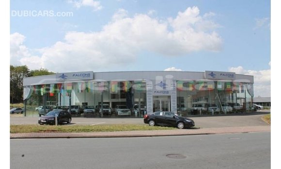 Buy Import Toyota Hilux White Car in Import - Dubai in Bagmati Buy Import Toyota Hilux White Car in Import - Dubai in Bagmati