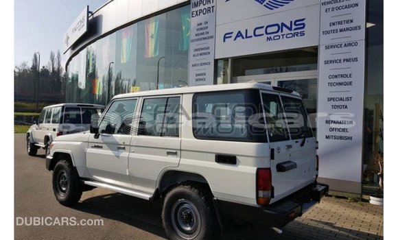 Buy Import Toyota Land Cruiser White Car in Import - Dubai in Bagmati Buy Import Toyota Land Cruiser White Car in Import - Dubai in Bagmati