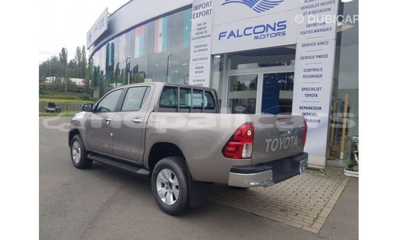 Buy Import Toyota Hilux Other Car in Import - Dubai in Bagmati Buy Import Toyota Hilux Other Car in Import - Dubai in Bagmati