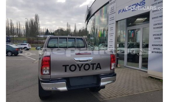 Buy Import Toyota Hilux Other Car in Import - Dubai in Bagmati Buy Import Toyota Hilux Other Car in Import - Dubai in Bagmati