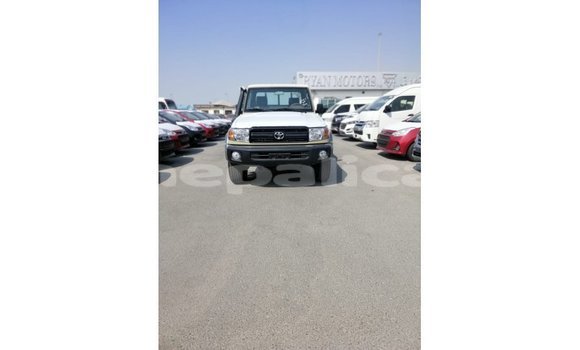 Buy Import Toyota Land Cruiser Beige Car in Import - Dubai in Bagmati Buy Import Toyota Land Cruiser Beige Car in Import - Dubai in Bagmati