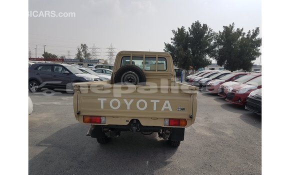 Buy Import Toyota Land Cruiser Beige Car in Import - Dubai in Bagmati Buy Import Toyota Land Cruiser Beige Car in Import - Dubai in Bagmati