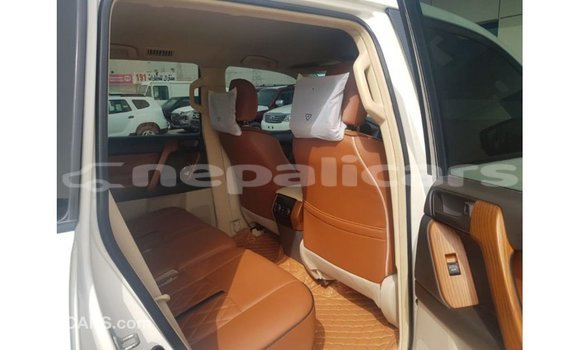 Buy Import Toyota Land Cruiser White Car in Import - Dubai in Bagmati Buy Import Toyota Land Cruiser White Car in Import - Dubai in Bagmati
