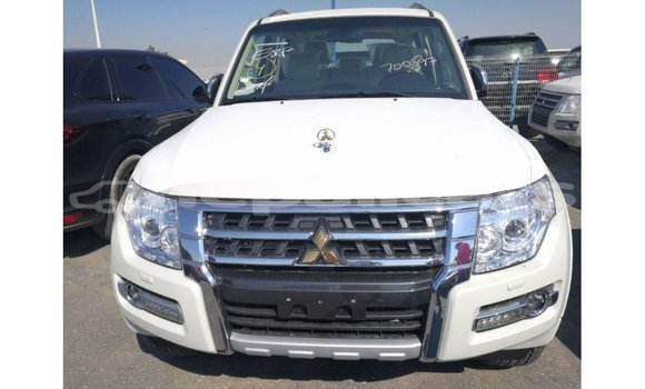 Buy Import Mitsubishi Pajero White Car in Import - Dubai in Bagmati Buy Import Mitsubishi Pajero White Car in Import - Dubai in Bagmati