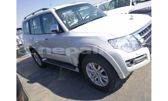 Buy Import Mitsubishi Pajero White Car in Import - Dubai in Bagmati Buy Import Mitsubishi Pajero White Car in Import - Dubai in Bagmati