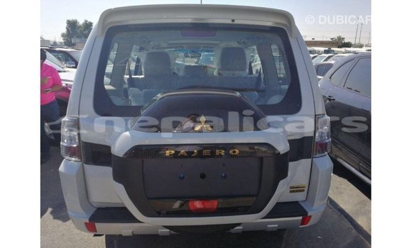 Buy Import Mitsubishi Pajero White Car in Import - Dubai in Bagmati Buy Import Mitsubishi Pajero White Car in Import - Dubai in Bagmati