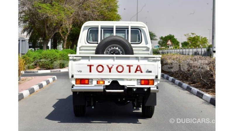 Big with watermark toyota land cruiser bagmati import dubai 3203