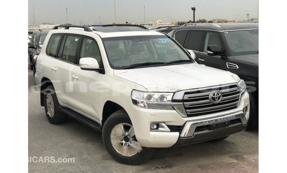 Buy Import Toyota Land Cruiser White Car in Import - Dubai in Bagmati Buy Import Toyota Land Cruiser White Car in Import - Dubai in Bagmati