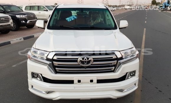 Buy Import Toyota Land Cruiser White Car in Import - Dubai in Bagmati Buy Import Toyota Land Cruiser White Car in Import - Dubai in Bagmati