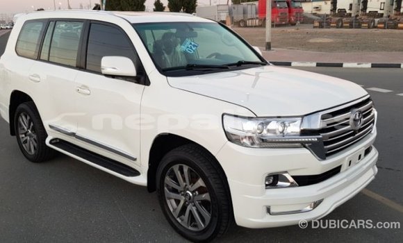 Buy Import Toyota Land Cruiser White Car in Import - Dubai in Bagmati Buy Import Toyota Land Cruiser White Car in Import - Dubai in Bagmati