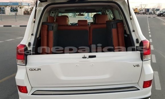 Buy Import Toyota Land Cruiser White Car in Import - Dubai in Bagmati Buy Import Toyota Land Cruiser White Car in Import - Dubai in Bagmati