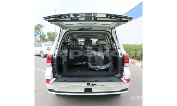 Buy Import Toyota Land Cruiser White Car in Import - Dubai in Bagmati Buy Import Toyota Land Cruiser White Car in Import - Dubai in Bagmati