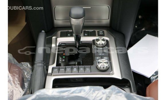 Buy Import Toyota Land Cruiser White Car in Import - Dubai in Bagmati Buy Import Toyota Land Cruiser White Car in Import - Dubai in Bagmati