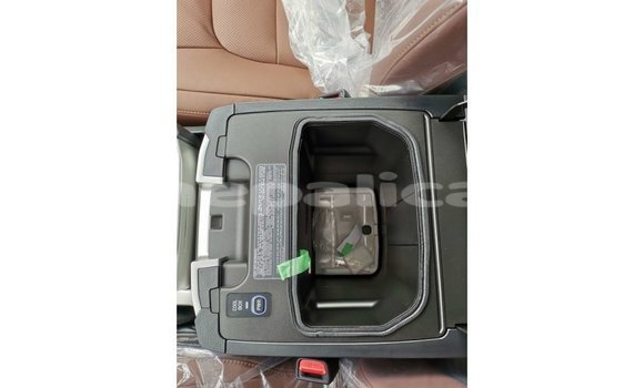 Buy Import Toyota Land Cruiser White Car in Import - Dubai in Bagmati Buy Import Toyota Land Cruiser White Car in Import - Dubai in Bagmati