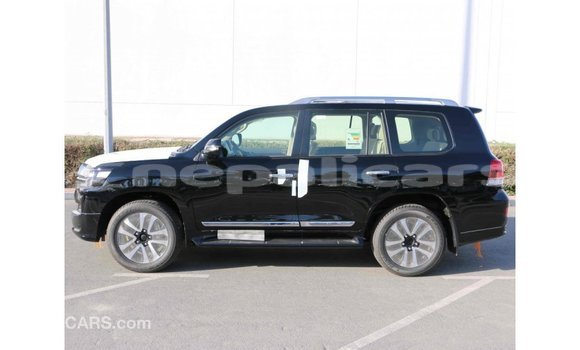 Buy Import Toyota Land Cruiser Black Car in Import - Dubai in Bagmati Buy Import Toyota Land Cruiser Black Car in Import - Dubai in Bagmati