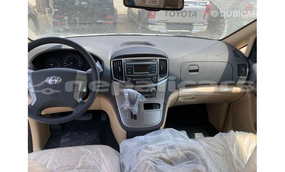 Buy Import Hyundai Accent White Car in Import - Dubai in Bagmati Buy Import Hyundai Accent White Car in Import - Dubai in Bagmati