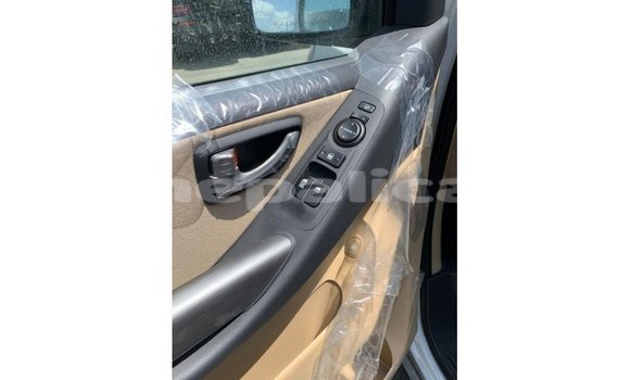 Buy Import Hyundai Accent White Car in Import - Dubai in Bagmati Buy Import Hyundai Accent White Car in Import - Dubai in Bagmati