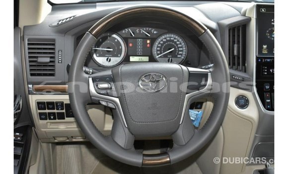 Buy Import Toyota Land Cruiser White Car in Import - Dubai in Bagmati Buy Import Toyota Land Cruiser White Car in Import - Dubai in Bagmati