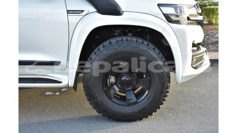 Big with watermark toyota land cruiser bagmati import dubai 3223