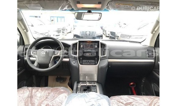 Buy Import Toyota Land Cruiser White Car in Import - Dubai in Bagmati Buy Import Toyota Land Cruiser White Car in Import - Dubai in Bagmati